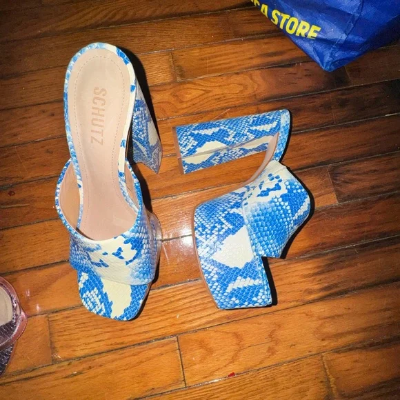 SCHUTZ Vibrant Blue Snake Print Platform Heels - Picture 1 of 3